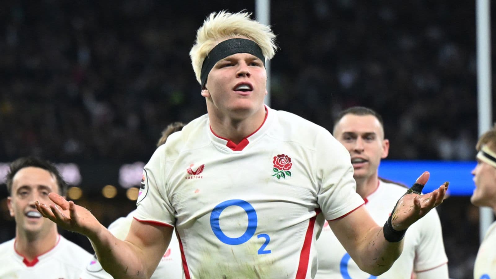 English Rugby Star Admits He'd Boo Himself Too